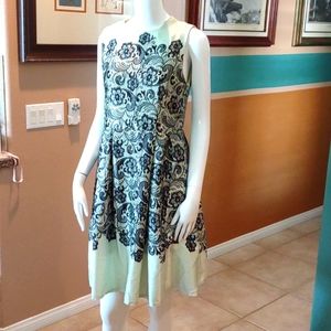 FX JC Woman Green and Black Lacey Pattern Dress